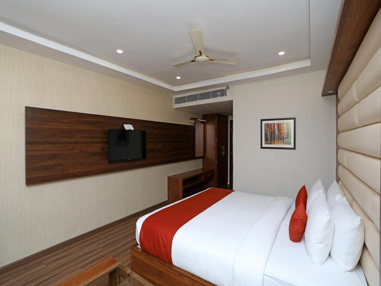 Oyo 16835 Stayotel Kolkata Airport Eksteriør bilde