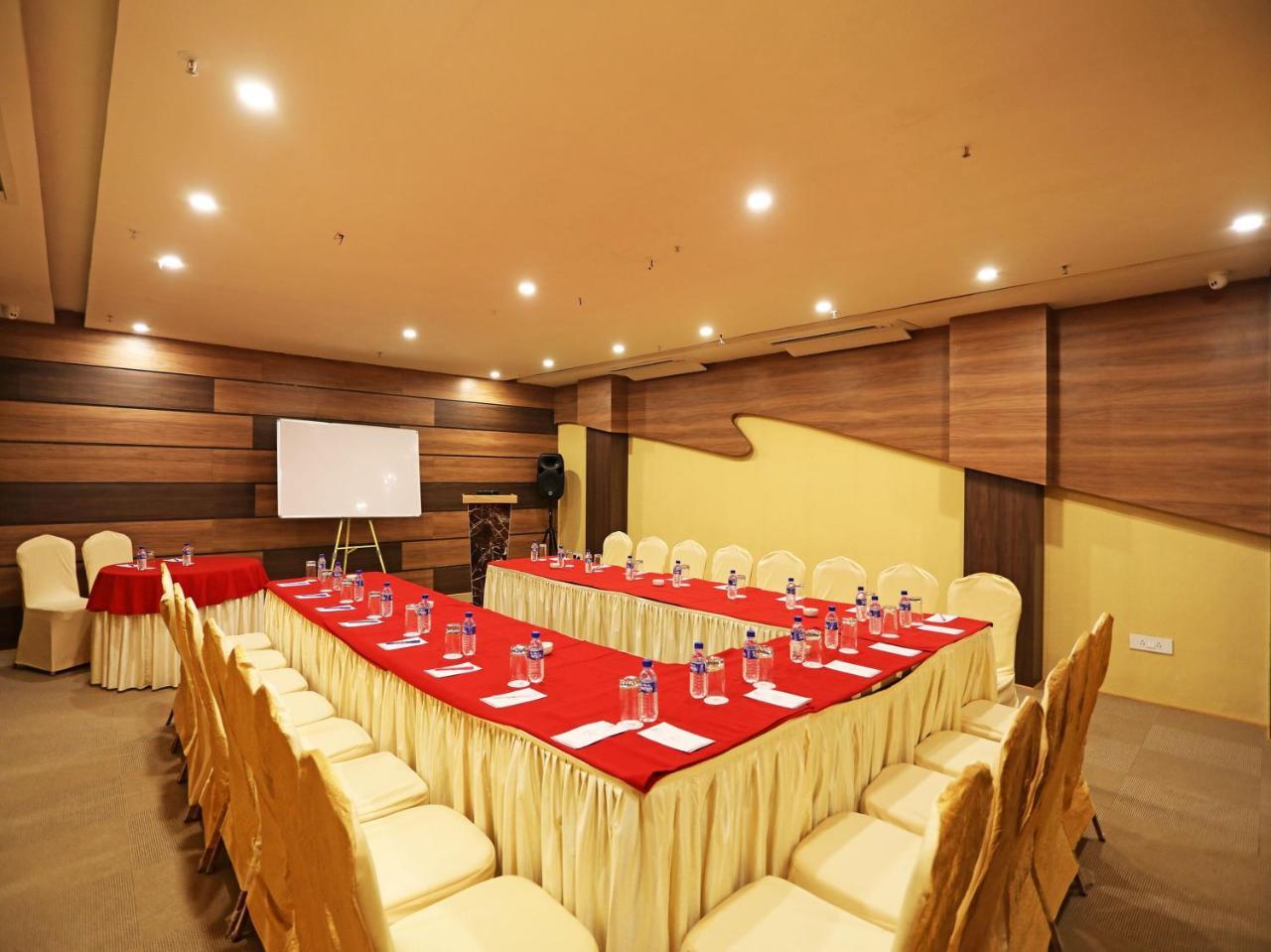 Oyo 16835 Stayotel Kolkata Airport Eksteriør bilde