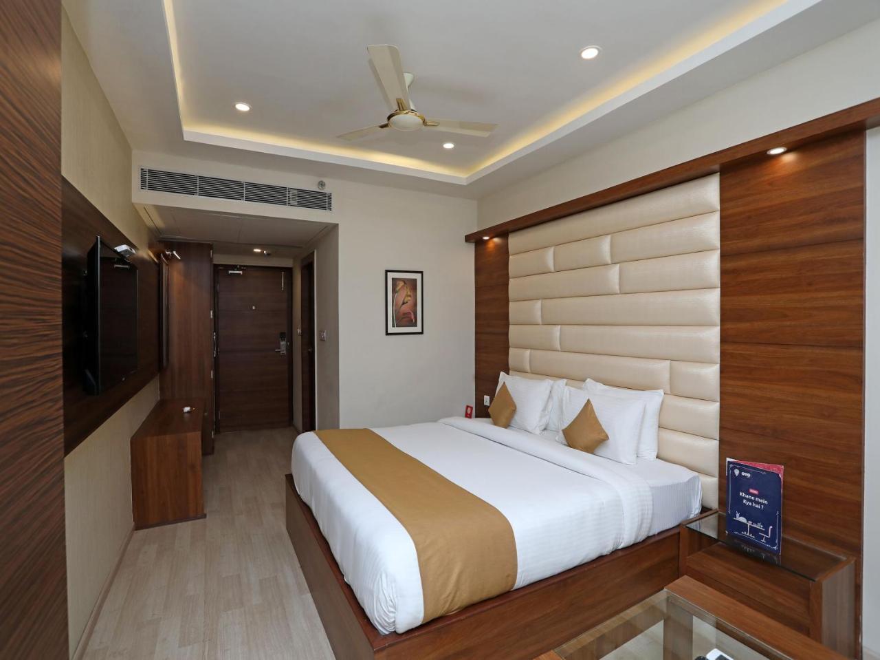 Oyo 16835 Stayotel Kolkata Airport Eksteriør bilde